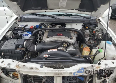 2002 Suzuki Xl7 Plus из США, поврежденный, VIN JS3TX92V924123217